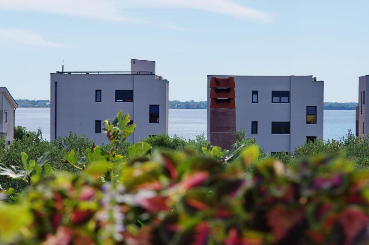 Apartment Nada Vir Buitenkant foto