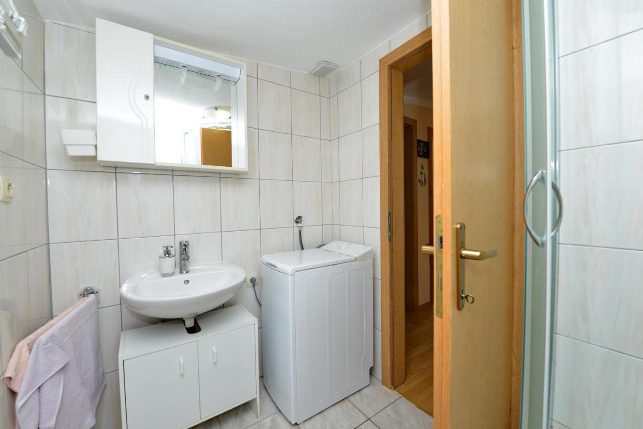 Apartment Nada Vir Buitenkant foto