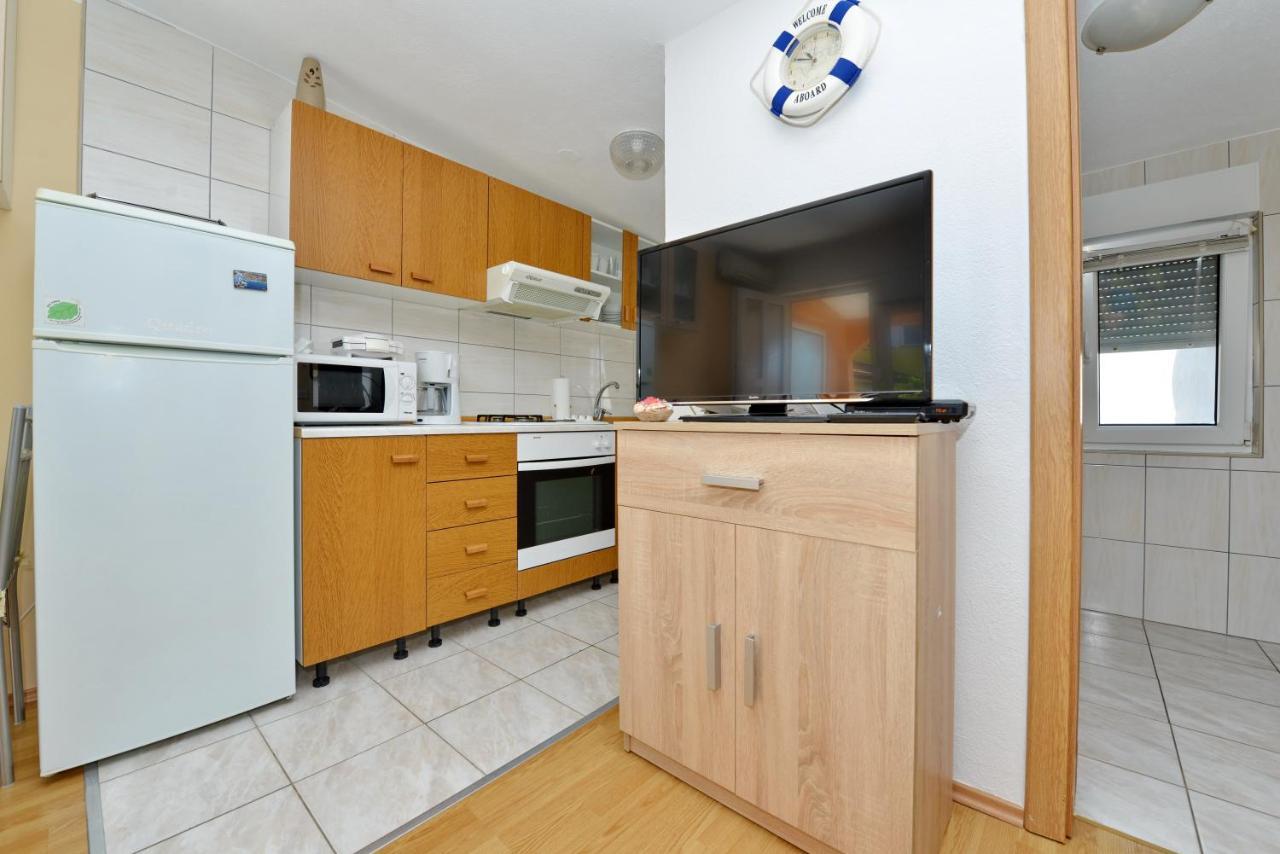 Apartment Nada Vir Buitenkant foto